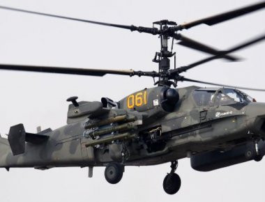 Ka-52: Το ρωσικό ελικόπτερο είναι ο «θανάσιμος» αντίπαλος του AH-64 των ΗΠΑ (βίντεο)